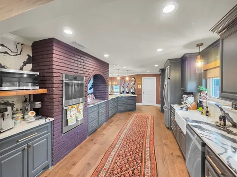 3125 W Park Avenue Pinehurst TX 77630