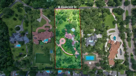 35 W Rivercrest Drive Houston TX 77042