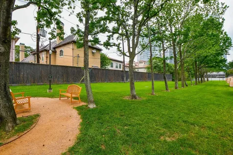 5110 San Felipe Street 145w Houston TX 77056