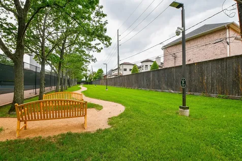 5110 San Felipe Street 145w Houston TX 77056