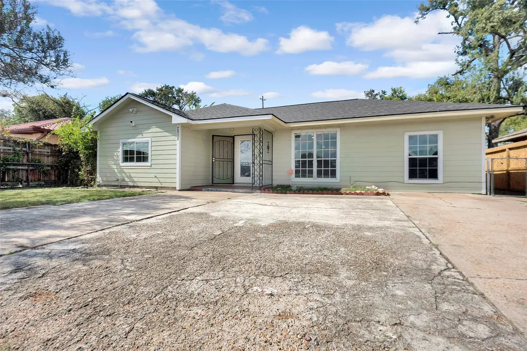 2919 Cochran Street Houston TX 77009