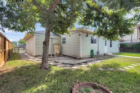 2919 Cochran Street Houston TX 77009