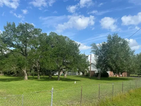 1475 Cr 16 Altair TX 77412