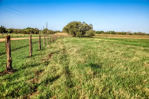 Tracts 10&11 Fieldcrest Lane Burton TX 77835