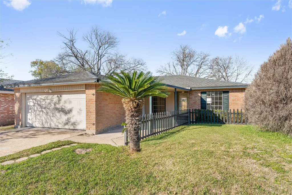 12411 Drifting Winds Drive Houston TX 77044