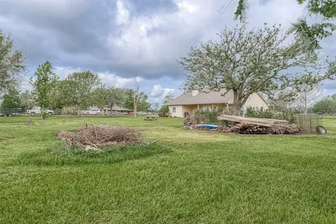 14403 Vlasta Street Needville TX 77461