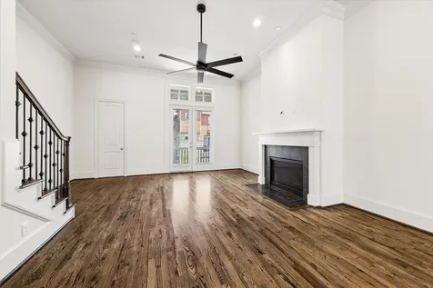 2733 Cortlandt Street Houston TX 77008