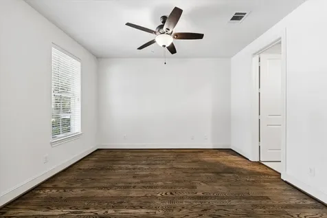 2733 Cortlandt Street Houston TX 77008