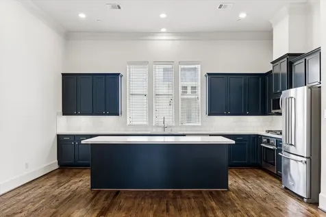 2733 Cortlandt Street Houston TX 77008