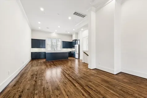 2733 Cortlandt Street Houston TX 77008