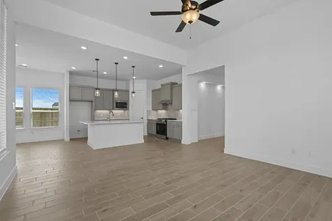 12102 Wild Bend Drive Mont Belvieu TX 77523