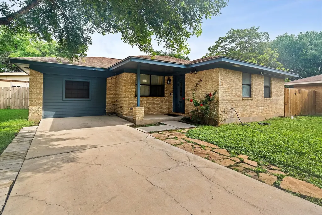 135 Navajo Circle Cibolo TX 78108
