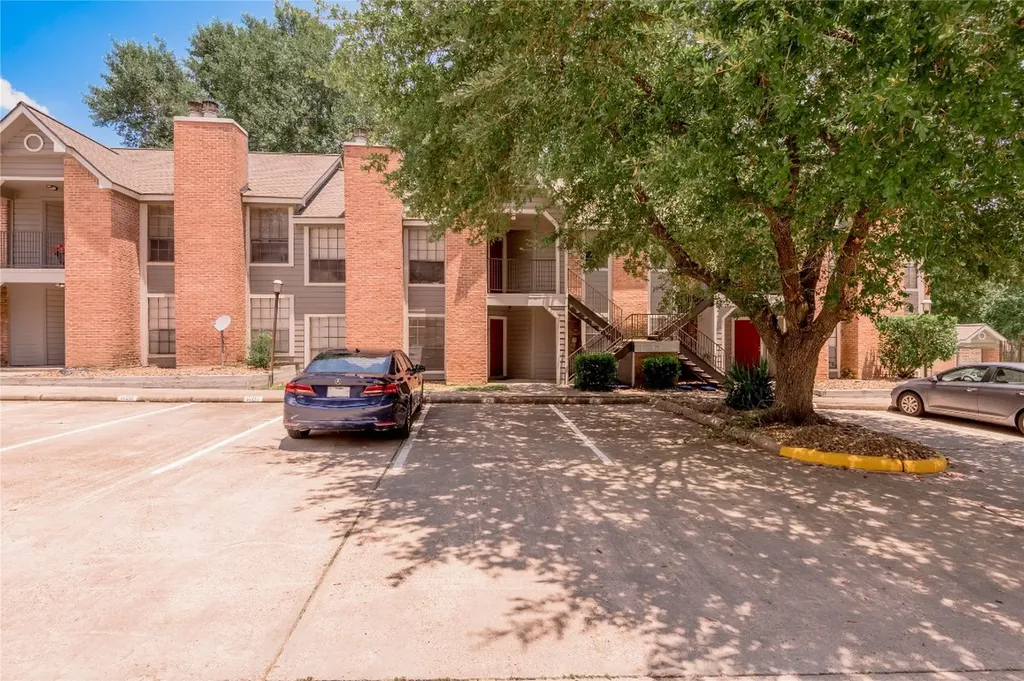 2401 Sycamore Ave E3 Huntsville TX 77340