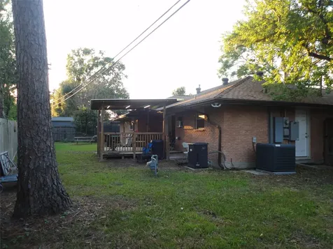 3302 Knoll Street Houston TX 77080