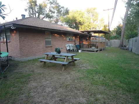 3302 Knoll Street Houston TX 77080