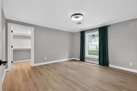 230 Pennsylvania Street Houston TX 77029