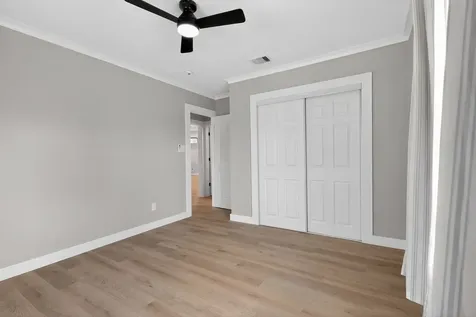230 Pennsylvania Street Houston TX 77029