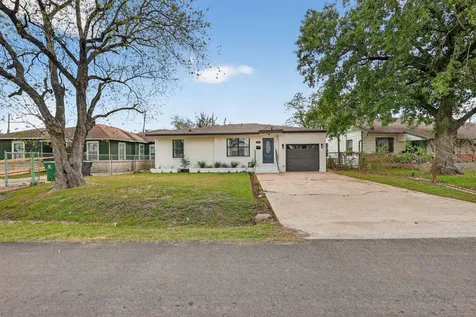 230 Pennsylvania Street Houston TX 77029