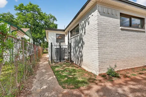 230 Pennsylvania Street Houston TX 77029