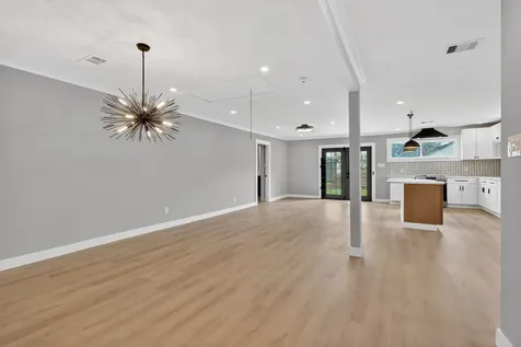 230 Pennsylvania Street Houston TX 77029
