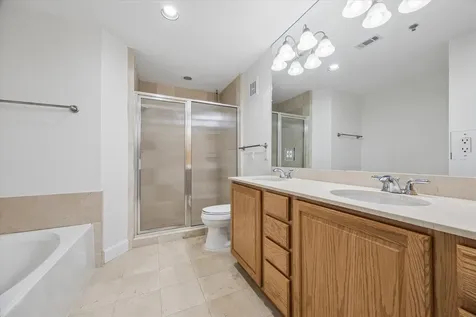2520 Robinhood Street 503 Houston TX 77005