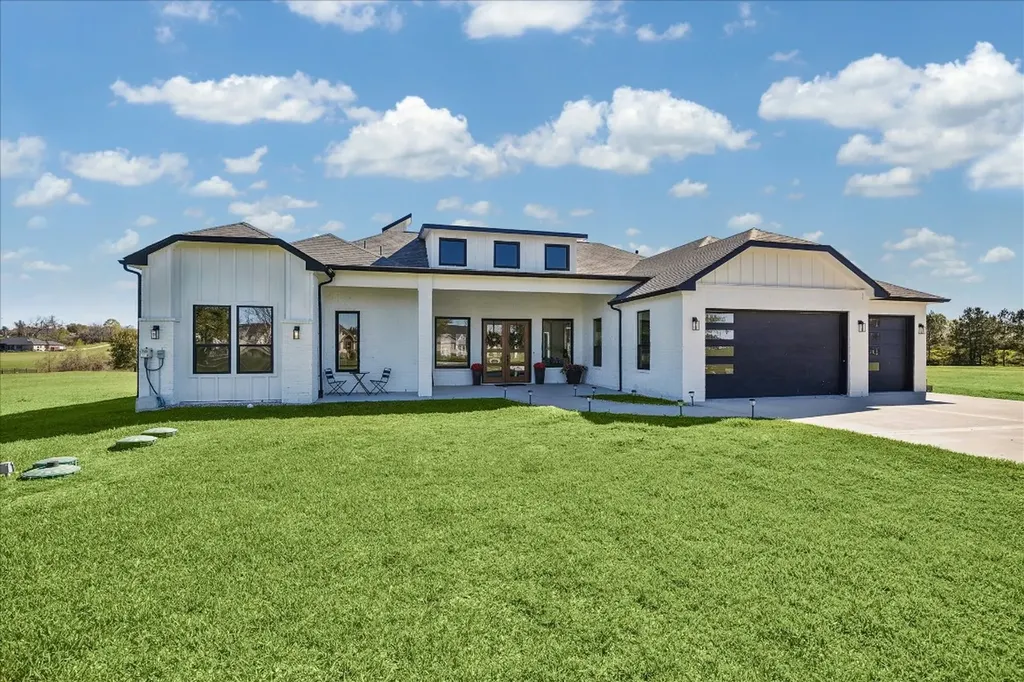 11693 Grandview Drive Montgomery TX 77356