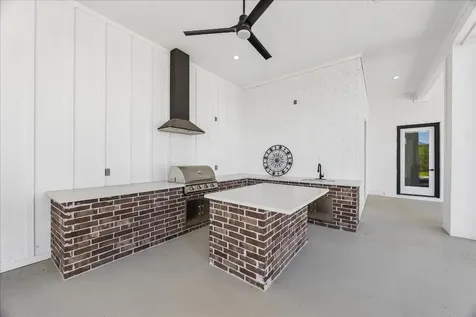 11693 Grandview Drive Montgomery TX 77356