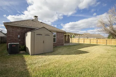 416 Laddingford Lane League City TX 77573