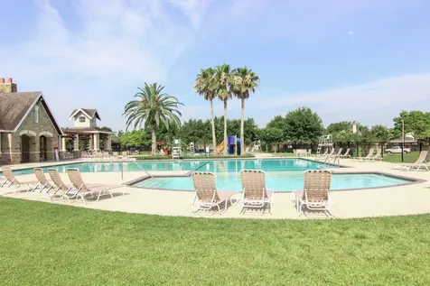 416 Laddingford Lane League City TX 77573