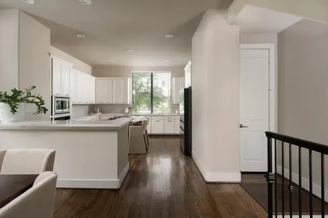 5733 Darling Street Houston TX 77007