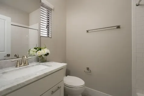 5733 Darling Street Houston TX 77007