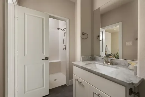 5733 Darling Street Houston TX 77007