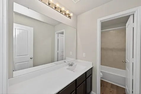 23646 Buttress Root Drive Spring TX 77373