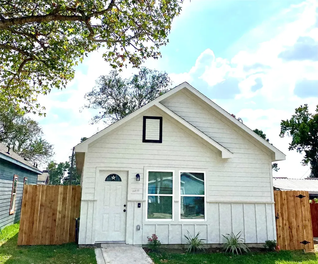 16702 E Forrestal Montgomery TX 77316