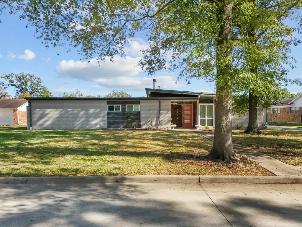 4914 Goose Creek Drive Baytown TX 77521