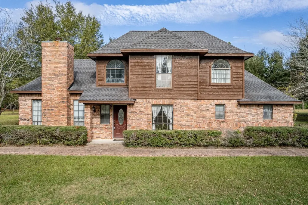 329 Burwell Road Highlands TX 77562