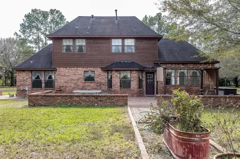 329 Burwell Road Highlands TX 77562