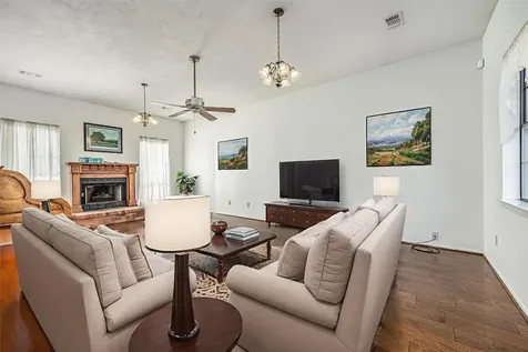 329 Burwell Road Highlands TX 77562