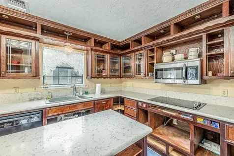 329 Burwell Road Highlands TX 77562