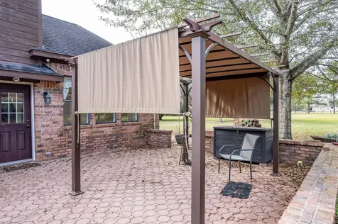 329 Burwell Road Highlands TX 77562