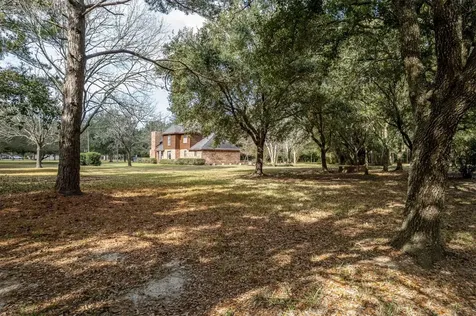 329 Burwell Road Highlands TX 77562