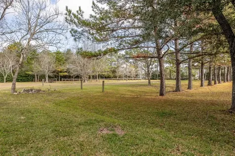 329 Burwell Road Highlands TX 77562
