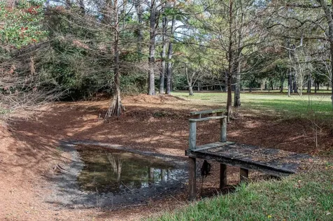 329 Burwell Road Highlands TX 77562