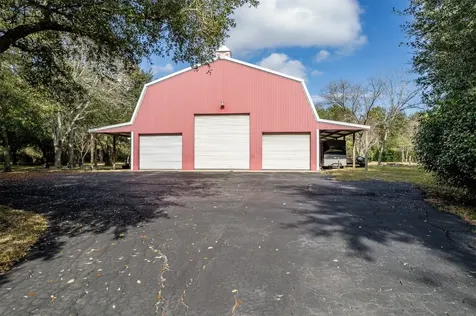 329 Burwell Road Highlands TX 77562