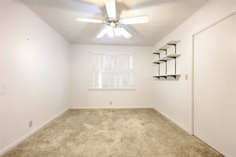 302 Baumgarten Street Schulenburg TX 78956