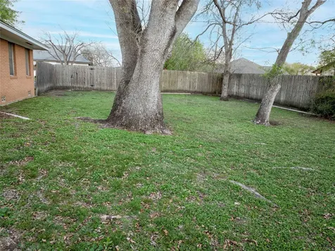 302 Baumgarten Street Schulenburg TX 78956