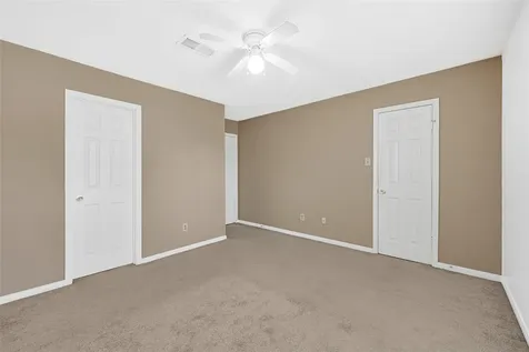 2030 Plantation Drive B-14 Conroe TX 77301