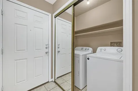 2030 Plantation Drive B-14 Conroe TX 77301