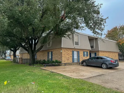 2102 5th Avenue N 10 Texas City TX 77590