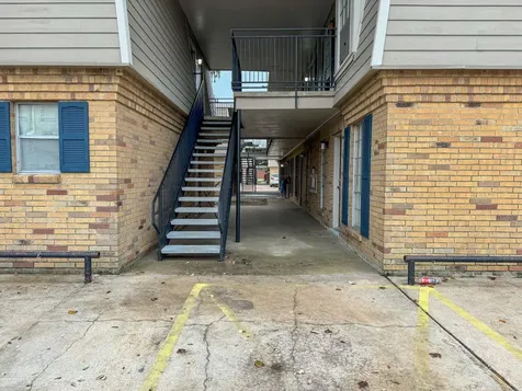 2102 5th Avenue N 10 Texas City TX 77590